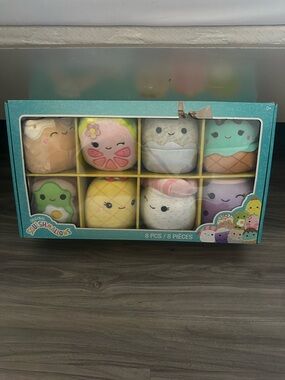 Squishmallows Plush Assorted Pastel Snack Set - Teal Box